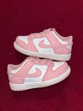 Nike Kids Pink and White Low-Top Sneakers